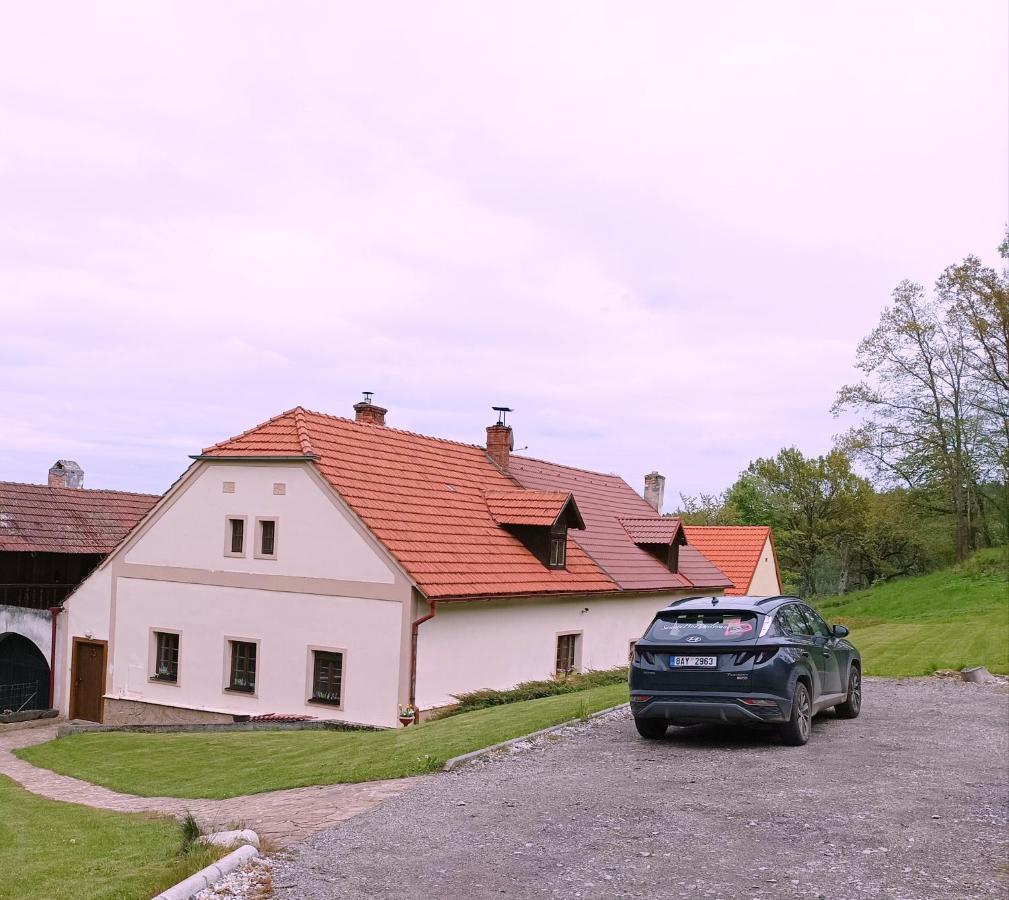 Old House In Forest Kremze Exterior foto